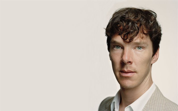 Benedict Cumberbatch, portr&#228;tt, brittisk sk&#229;despelare, popul&#228;ra akt&#246;rer, photoshoot, vit kostym