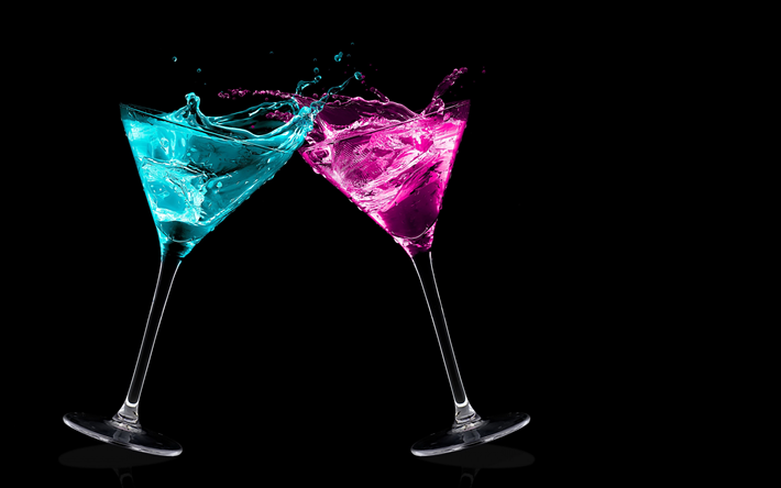 &#243;culos em um plano de fundo preto, luz de n&#233;on, blue martini, pink martini, copos