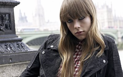 Edie Campbell, photoshoot, portrait, British top model, young fashion models