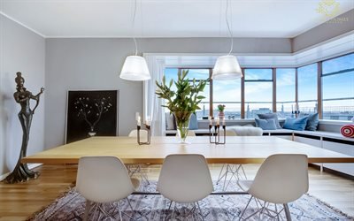 sala de jantar, interior moderno, elegante design de interiores, grande mesa de madeira, natural de madeira no topo da tabela, luz de madeira no interior