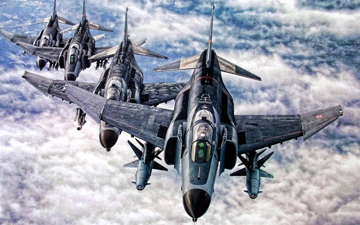 McDonnell Douglas F-4 Phantom II, chasseur-bombardier, troisi&#232;me g&#233;n&#233;ration de chasseurs, d&#39;avions militaires dans le ciel