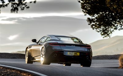 Aston Martin DB11, 2017, takaa katsottuna, British sports car, luxury coupe, Aston Martin