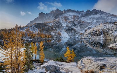 lago de montanha, outono, neve, montanhas, EUA, paisagem de montanha, amarelo &#225;rvores