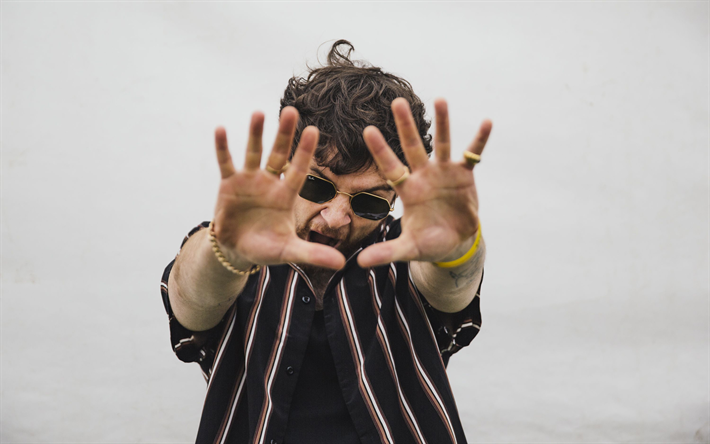 Tom Grennan, cantante brit&#225;nico, superestrellas, chicos, celebridad