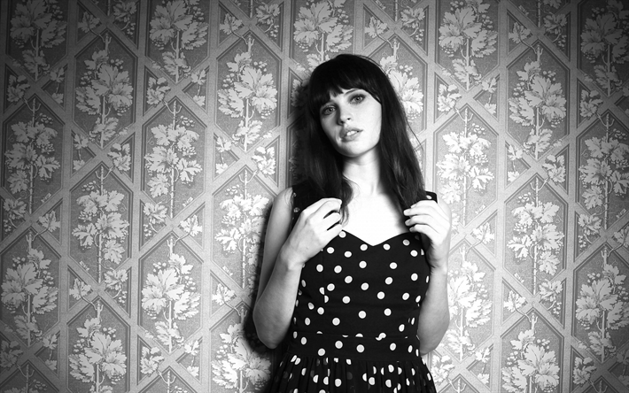 Felicity Jones, la actriz inglesa, sesi&#243;n de fotos, la foto en blanco y negro, retrato, vestido negro, mujer hermosa