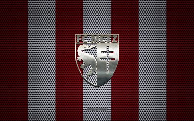 O FC Metz, logo, Clube de futebol franc&#234;s, emblema de metal, vermelho e branco de metal branco de malha de fundo, Liga 1, Metz, Fran&#231;a, futebol