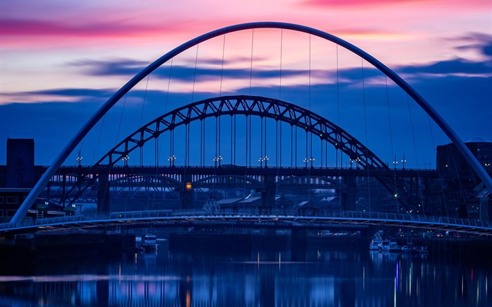 Gateshead Millennium Bridge, R&#237;o Tyne, Newcastle upon Tyne, tarde, puesta de sol, hermoso puente, paisaje urbano, Inglaterra