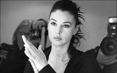 Monica Bellucci, portr&#228;tt, svart och vitt, Italiensk sk&#229;despelerska, vacker kvinna, brunett