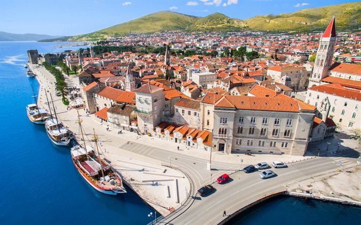 Trogir, estate, costa, mare Adriatico, resort, paesaggio urbano di Trogir, Croazia