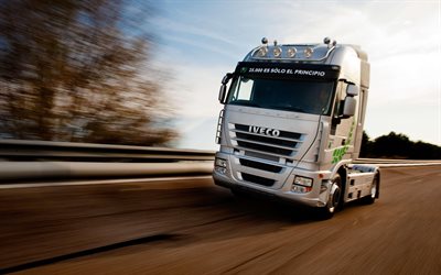 Iveco Stralis 500, 4k, 2017 camion, la route, les camions, le nouveau Stralis, Iveco