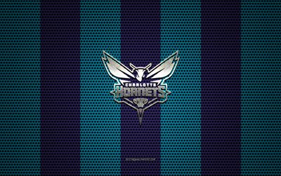 Charlotte Hornets logo, Amerikan basketbol kul&#252;b&#252;, metal amblem, mor-mavi metal &#246;rg&#252; arka plan, Charlotte Hornets, NBA, Charlotte, Kuzey Carolina, ABD, basketbol