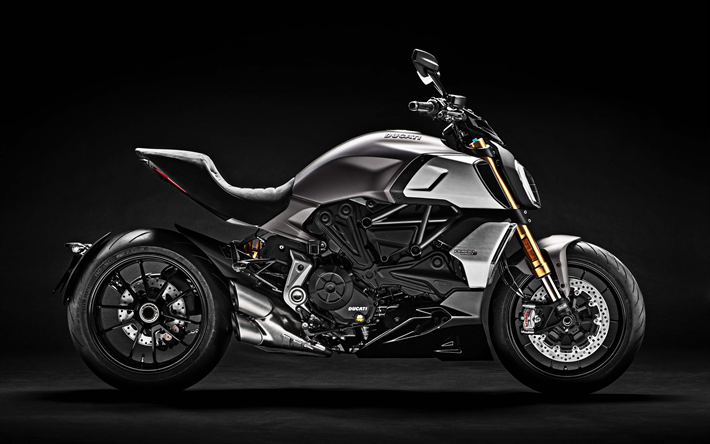 En 2019, la Ducati Diavel, 4k, de luxe, de moto, vue de l&#39;arri&#232;re, &#224; l&#39;ext&#233;rieur, l&#39;italien de motos, Diavel 1260 S, Ducati