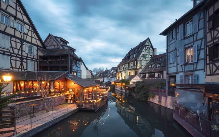 Colmar, illalla, canal, kauniita rakennuksia, taloja, kaupunkikuva, Haut-Rhin, Ranska
