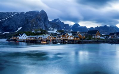 Lofoottien Saaret, aamulla, sunrise, pilvinen s&#228;&#228;, Norjan Meri, rannikolla, Norja