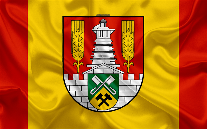 Flag of Salzgitter, 4k, silk texture, yellow red silk flag, coat of arms, German city, Salzgitter, Lower Saxony, Germany, symbols