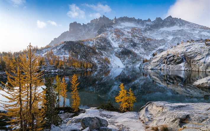 Leprechaun Lago, lago de montanha, outono, neve, paisagem de montanha, EUA, Cascata Gama, Estado De Washington