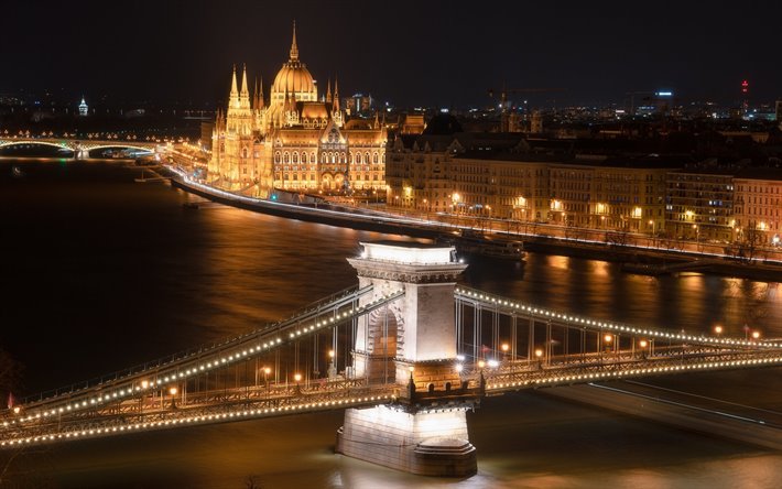 Budapest, Edificio del Parlamento h&#250;ngaro, Szechenyi Puente, el r&#237;o Danubio, la noche, lugar de inter&#233;s, paisaje urbano de Budapest, Hungr&#237;a