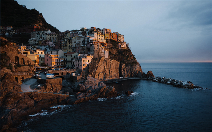 Cinque Terre, p&#244;r do sol, noite, Mar mediterr&#226;neo, seascape, It&#225;lia, bela cidade