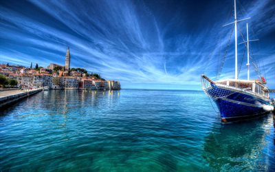 Rovin, Hırvatistan, Istria, Adriyatik Denizi, K&#246;rfezi, tekne, yelkenli, sahil
