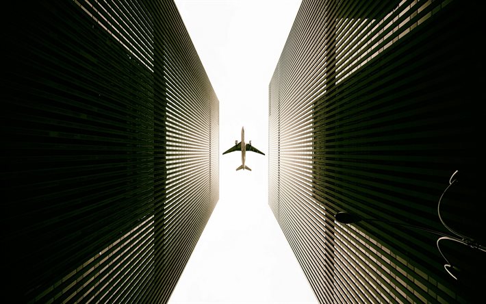 avion vole au-dessus des gratte-ciel, vue de dessous de grands immeubles, avion, gratte-ciel, b&#226;timents modernes, gratte-ciel vue de dessous