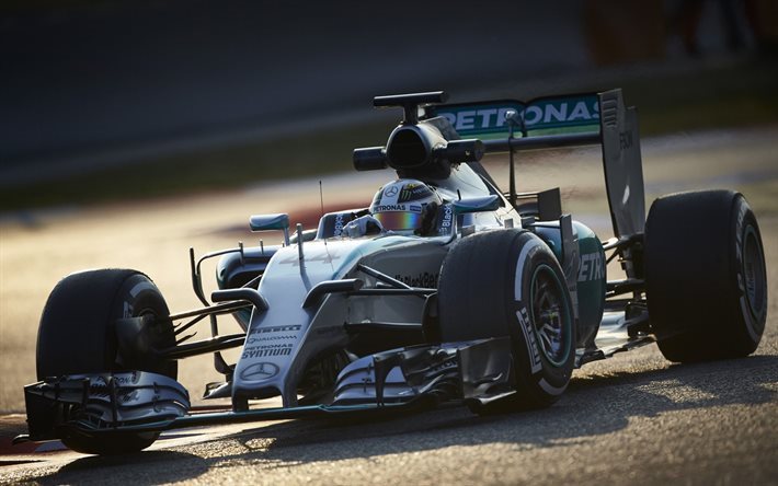 Formula 1, la Mercedes-AMG W06, Lewis Hamilton, Ibrido F1
