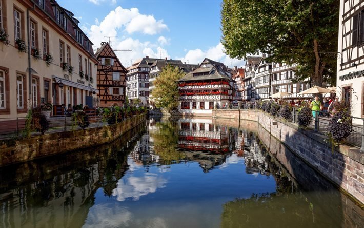 Estrasburgo, el canal, la calle, el verano, Francia