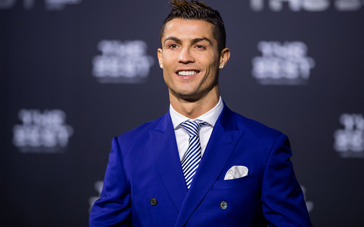 4k, Cristiano Ronaldo, les stars du football, costume bleu, CR7, le Real Madrid, football, Ronaldo, les footballeurs