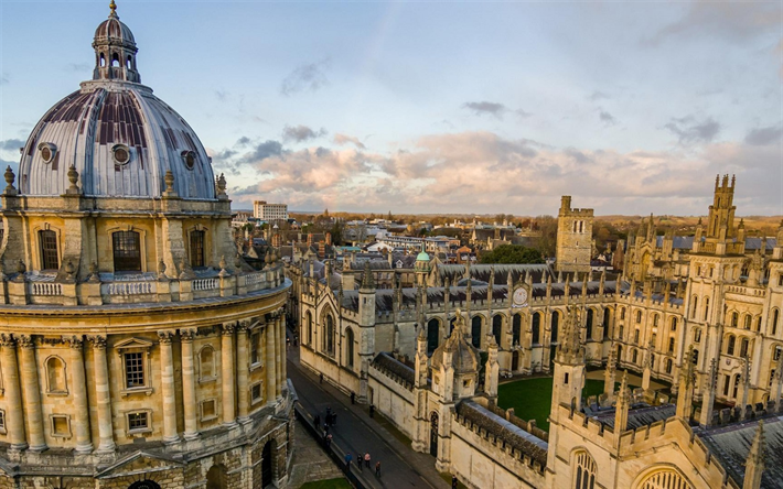 De la Universidad de Oxford, las Instituciones Educativas del Mundo, la Brit&#225;nica, la universidad, las casas antiguas, de arquitectura, de Oxford, Inglaterra