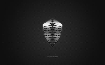 Koenigsegg-logo, hopea-logo, harmaa hiilikuitutausta, Koenigsegg-metallitunnus, Koenigsegg, automerkit, luovaa taidetta