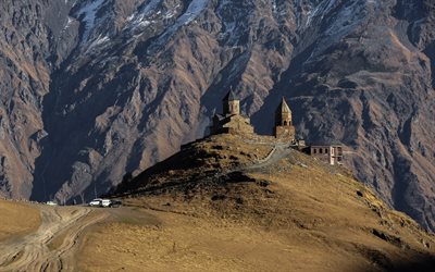 Chiesa della Trinit&#224; di Gergeti, Gergeti, il Monte Kazbek, chiesa in montagna, paesaggio di montagna, il Caucaso, la Georgia