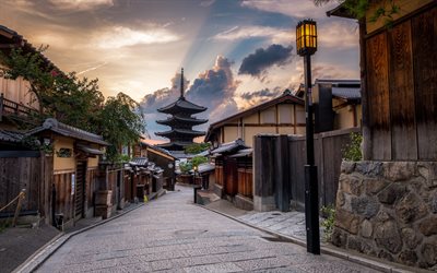 Yasaka Pagodа, Hokanji Temple, Japanese temple, la noche, sunset, cityscape, landmark, Kyoto, Japan, Higashiyama