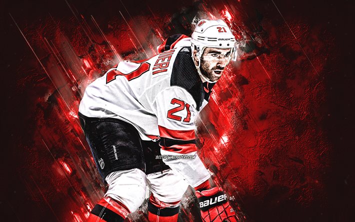 Kyle Palmieri, New Jersey Devils, NHL, amerikkalainen j&#228;&#228;kiekkoilija, muotokuva, punainen kivi tausta, j&#228;&#228;kiekko, National Hockey League