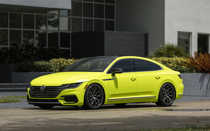 Volkswagen Arteon R-Line, el 2018, el sed&#225;n deportivo de nueva amarillo Arteon, el ajuste de la Arteon, llantas en negro, Vossen H&#237;brido Forjado HF-2 Ruedas