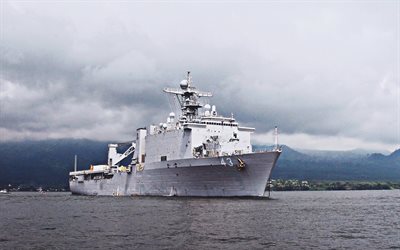USS Fort McHenry, LSD-43, approdo navi della Marina degli Stati Uniti, US army, battleship, US Navy, Harpers Ferry-classe USS Fort McHenry LSD-43