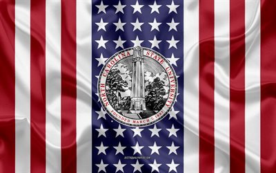 Pohjois-Carolinan osavaltion yliopiston tunnus, Yhdysvaltain lippu, Pohjois-Carolinan osavaltion yliopiston logo, Raleigh, Pohjois-Carolina, USA, Pohjois-Carolinan osavaltion yliopisto