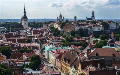 Tallinn, Estland, gamla staden, gatorna, kyrkor, turism, huvudstad i Estland