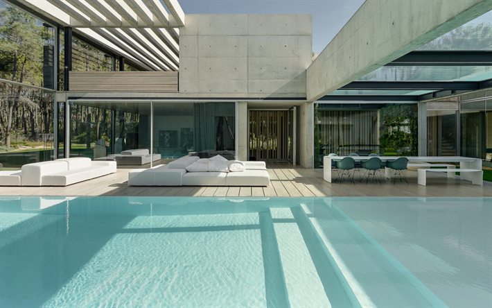 bella piscina in cortile, idea per una piscina, soppalco, piscina senza parapetto, piscina in casa