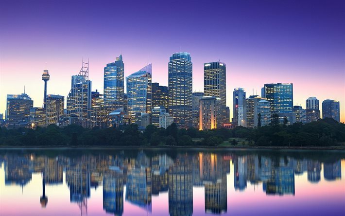 En australie, &#224; Sydney, &#224; la r&#233;flexion, la ligne d&#39;horizon, gratte-ciel, ville de soir&#233;e