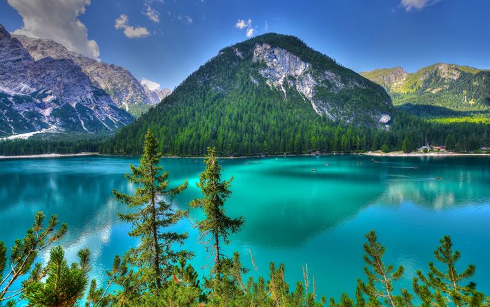 lac de montagne, paysage de montagne, l&#39;&#233;t&#233;, le lac d&#39;&#233;meraude, les Alpes, les Dolomites, Trentino, Italie