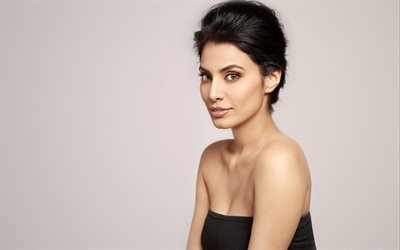 Manisha Kelkar, Bollywood, Indian actress, photoshoot, portrait, make-up, black dress, brunette with green eyes