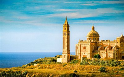 Basilica del Santuario Nazionale della Beata, Malta, Mar Mediterraneo, tempio cattolico, sera, tramonto, paesaggio marino