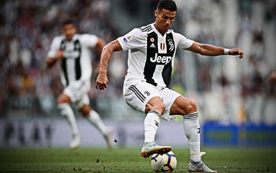 Cristiano Ronaldo, 4k, CR7 Juve, feints, Juventus, soccer, Serie A, Ronaldo, CR7, footballers, Juventus FC, Bianconeri