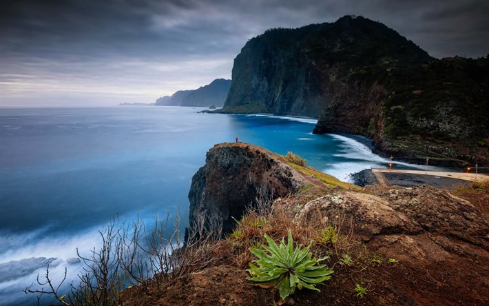 Madeira, Nordatlanten, kust, bergslandskap, kv&#228;ll, solnedg&#229;ng, Portugal