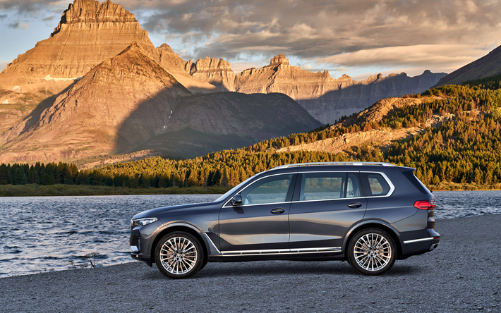 BMW X7, 2019, vista lateral, exterior, novo tom de cinza X7, SUV de luxo, BMW