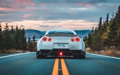 4k, Nissan GT-R, road, tuning, supercars, R35, tunned GT-R, japanese cars, Nissan