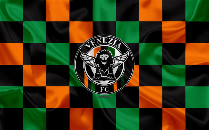 Venezia FC, 4k, logo, creative art, oranssi vihre&#228; musta ruudullinen lippu, Italian football club, Serie B, tunnus, silkki tekstuuri, Venetsia, Italia, jalkapallo