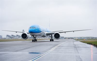 Boeing 777, passenger plane, air travel concepts, airport, 777-300, KLM, Boeing