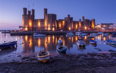 antiguo castillo, la fortaleza, la bah&#237;a, yates, hermoso castillo, costa, tarde, puesta de sol, Inglaterra