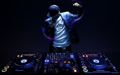DJ, gece kul&#252;b&#252;, dj konsolu, konser, m&#252;zisyen, Dj