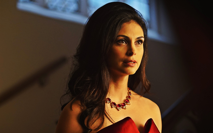 Morena Baccarin, l&#39;actrice am&#233;ricaine, l&#39;actrice br&#233;silienne, portrait, robe rouge, la star hollywoodienne